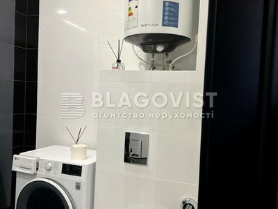 квартира за адресою Зарічна вул., 4