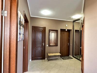 квартира за адресою Сім'ї Кульженків вул. (Петра Дегтяренка), 33