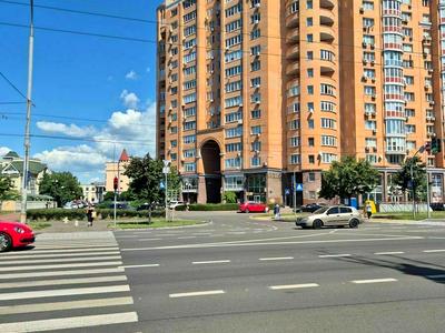 комерційна за адресою Володимира Івасюка просп. (Героїв Сталінграду), 10-А
