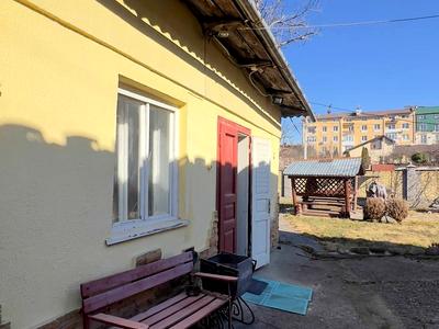 кімната за адресою Спортивна вул., 32