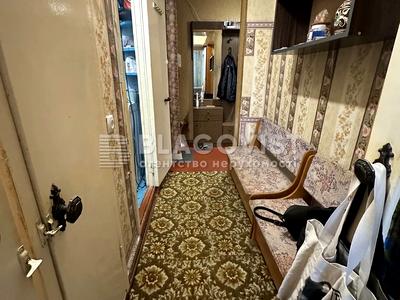 квартира за адресою Ревуцького вул., 24/4