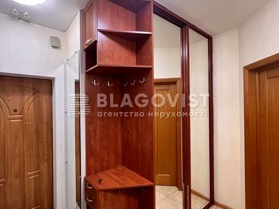 квартира за адресою Анни Ахматової вул., 35-А