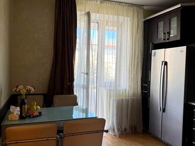 квартира за адресою Якова Головацького вул., 19