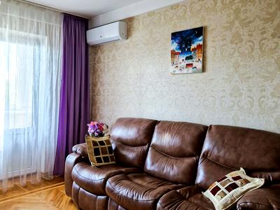 квартира за адресою Ореста Левицького вул. (Академіка Курчатова), 23