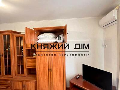 квартира по адресу Драгоманова ул., 44-А