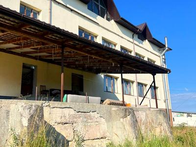 коммерческая по адресу пгт. Дашава, Стрийська, 4