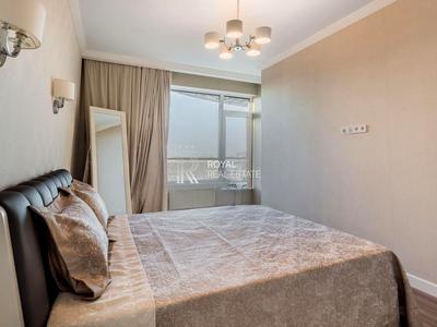 квартира за адресою Лабораторна вул., 77