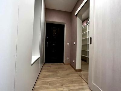 квартира за адресою Українська вул., 83 Б