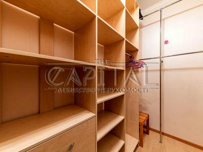 квартира за адресою Старонаводницька вул., 6-Б
