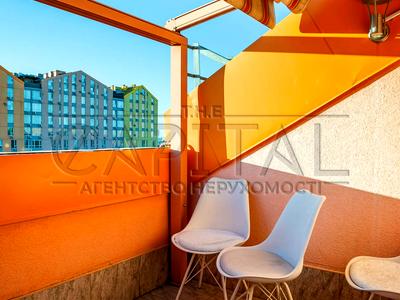 квартира за адресою Регенераторна вул., 4 к11