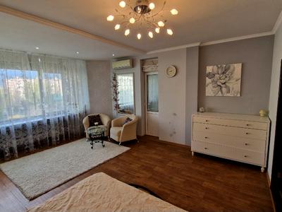 квартира за адресою Проспект Героїв України, 13Ж