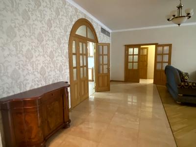 квартира за адресою Кропивницького вул., 10