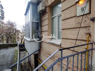 квартира за адресою Михайлівський пров., 9-Б