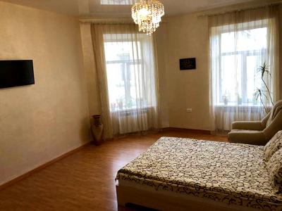 квартира за адресою Вʼячеслава Чорновола просп. (), 9