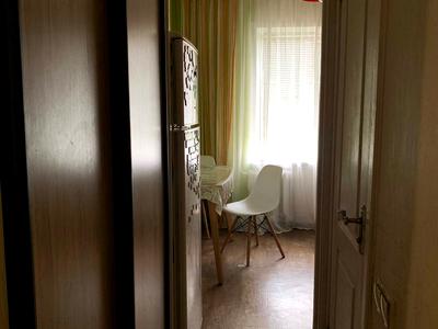 квартира за адресою Автозаводська вул., 20