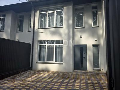будинок за адресою с. Вишеньки, золоче