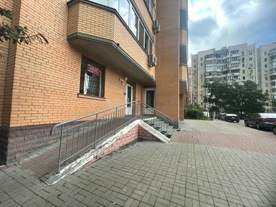 квартира за адресою Срібнокільська вул., 24