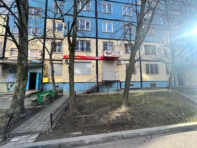 комерційна за адресою Новорічна вул., 73