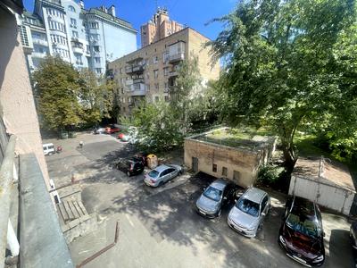 квартира за адресою Олександра Кониського вул., 72