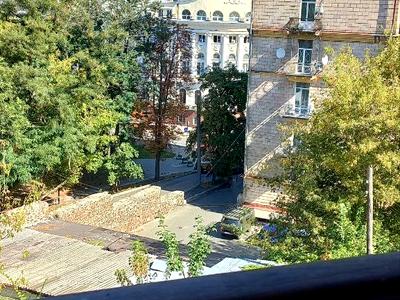 квартира за адресою Богдана Хмельницького вул., 74