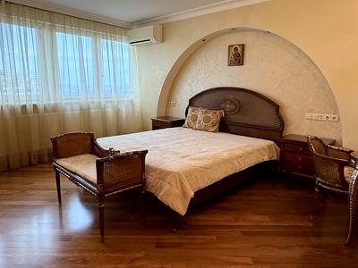 квартира за адресою Старонаводницька вул., 13
