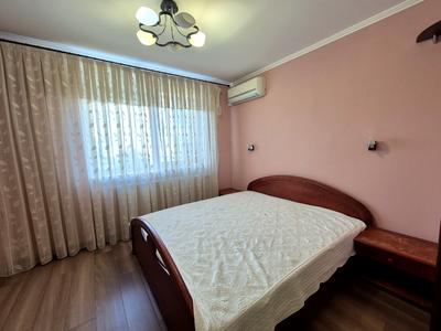 квартира за адресою Юності, 3