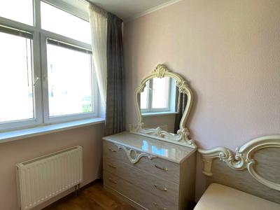 квартира за адресою Сім'ї Кульженків вул. (Петра Дегтяренка), 33