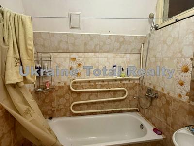 квартира за адресою Київ, Лондонська вул. (Пітерська), 7