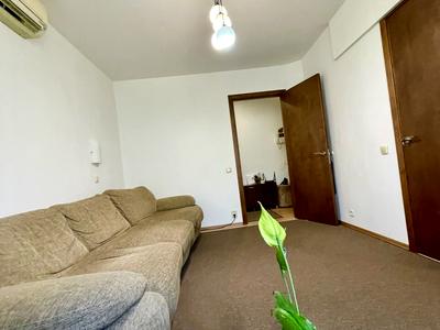 квартира за адресою Метробудівська вул., 8