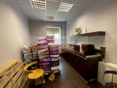 квартира за адресою Науки просп., 42/1к4