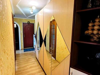 квартира за адресою Кирила Студинського вул., 12