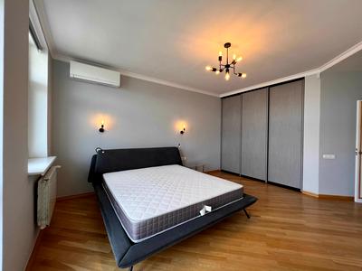 квартира за адресою Шота Руставелі вул., 27а