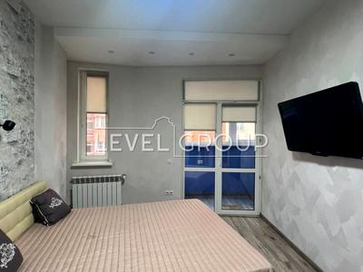 квартира за адресою Федора Ернста вул., 16