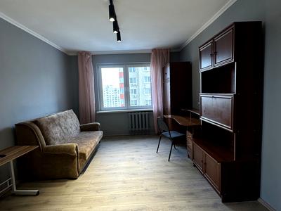квартира за адресою Анни Ахматової вул., 28