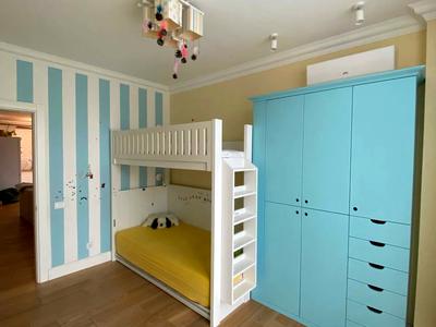 квартира за адресою Регенераторна вул., 4 к14
