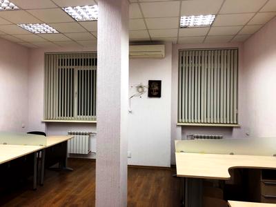 комерційна за адресою Олеся Гончара вул., 14/26