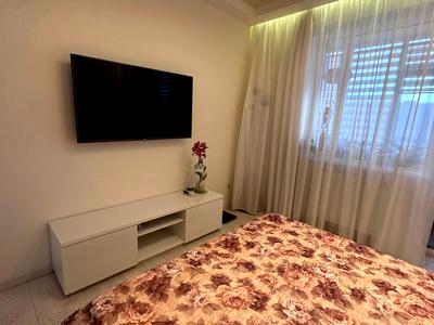 квартира за адресою Ревуцького вул., 9