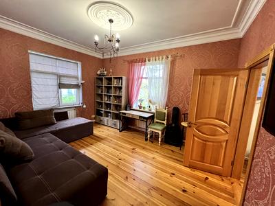 будинок за адресою Богдана Хмельницького вул.