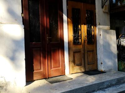 комерційна за адресою Наукова вул., 114