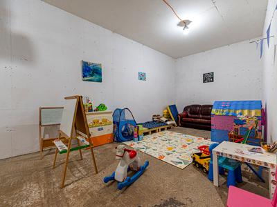 квартира за адресою Дніпровська набережна вул., 25