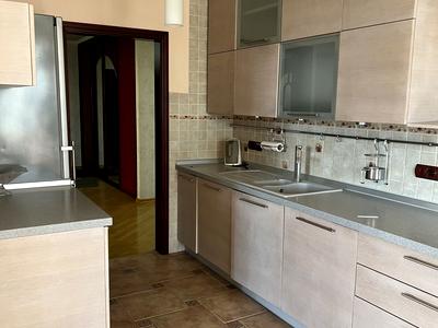 квартира за адресою Раїси Окіпної вул., 4