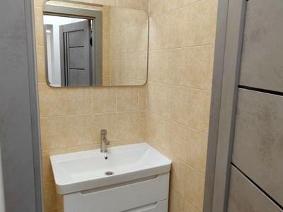 комерційна за адресою Саксаганського вул., 44
