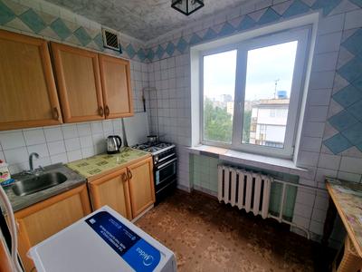 квартира за адресою Ореста Левицького вул. (Академіка Курчатова), 11