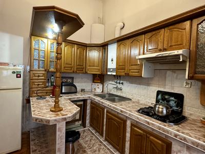 квартира за адресою Митрополита Андрея вул., 4