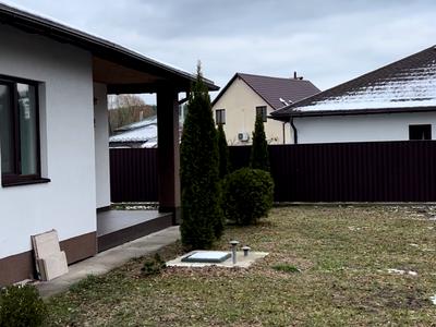 будинок за адресою с. Гнідин, Юності