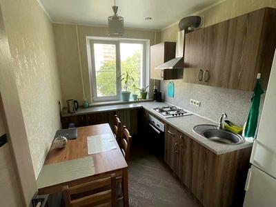 квартира за адресою Калинова вул., 61