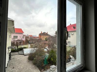 будинок за адресою Рясна вул., 44