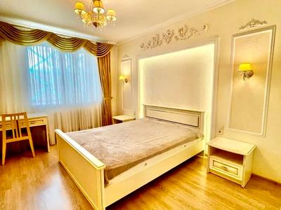 квартира за адресою Братів Горобців вул. (Дмитра Кедріна), 53-А
