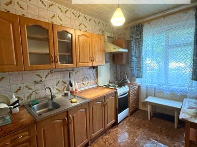квартира за адресою Академіка Александрова вул., 3