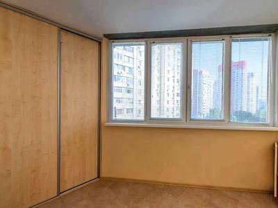 квартира за адресою проспекту Григоренка, 1
